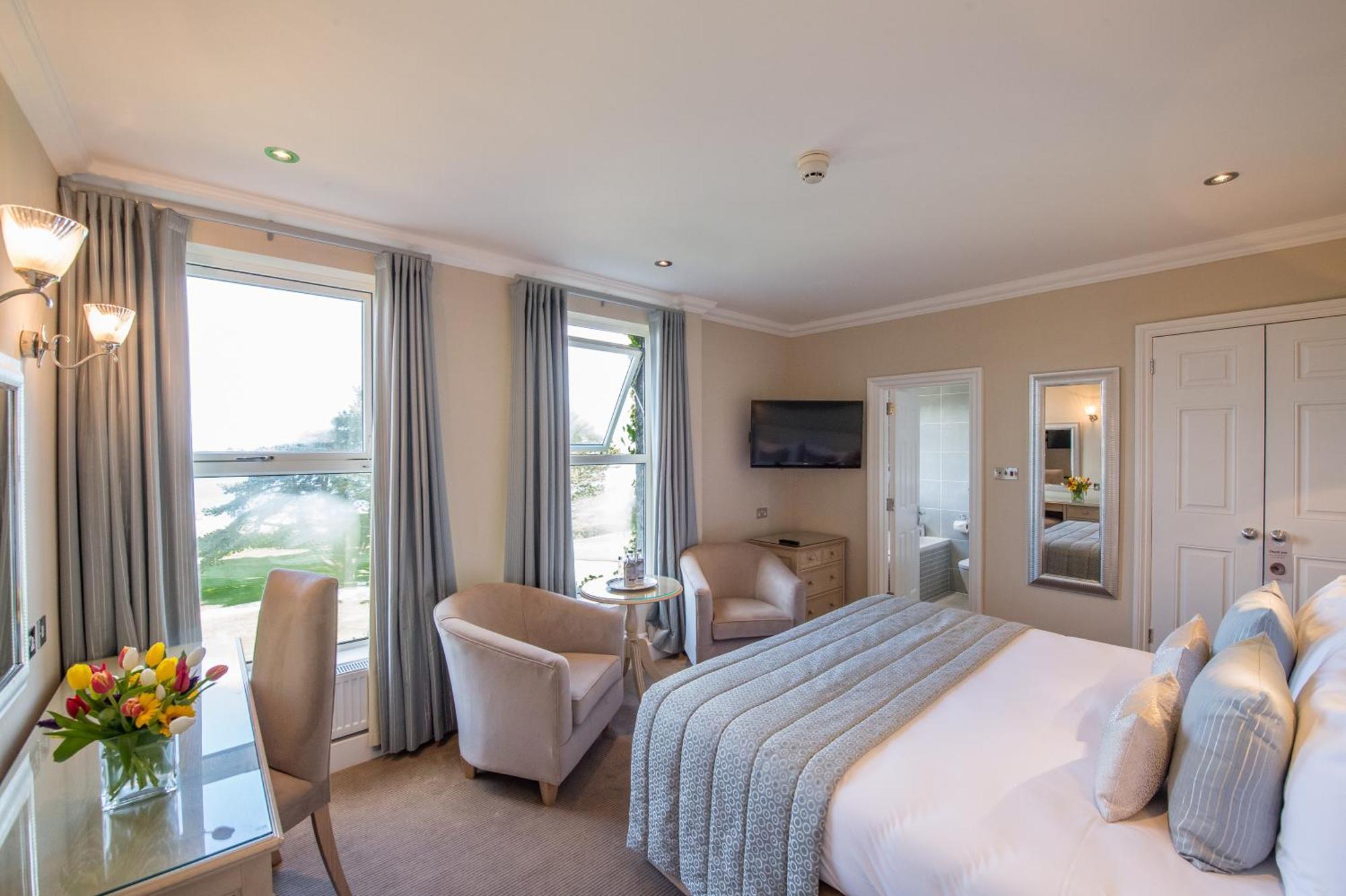 The Carlyon Bay And 4* St Austell