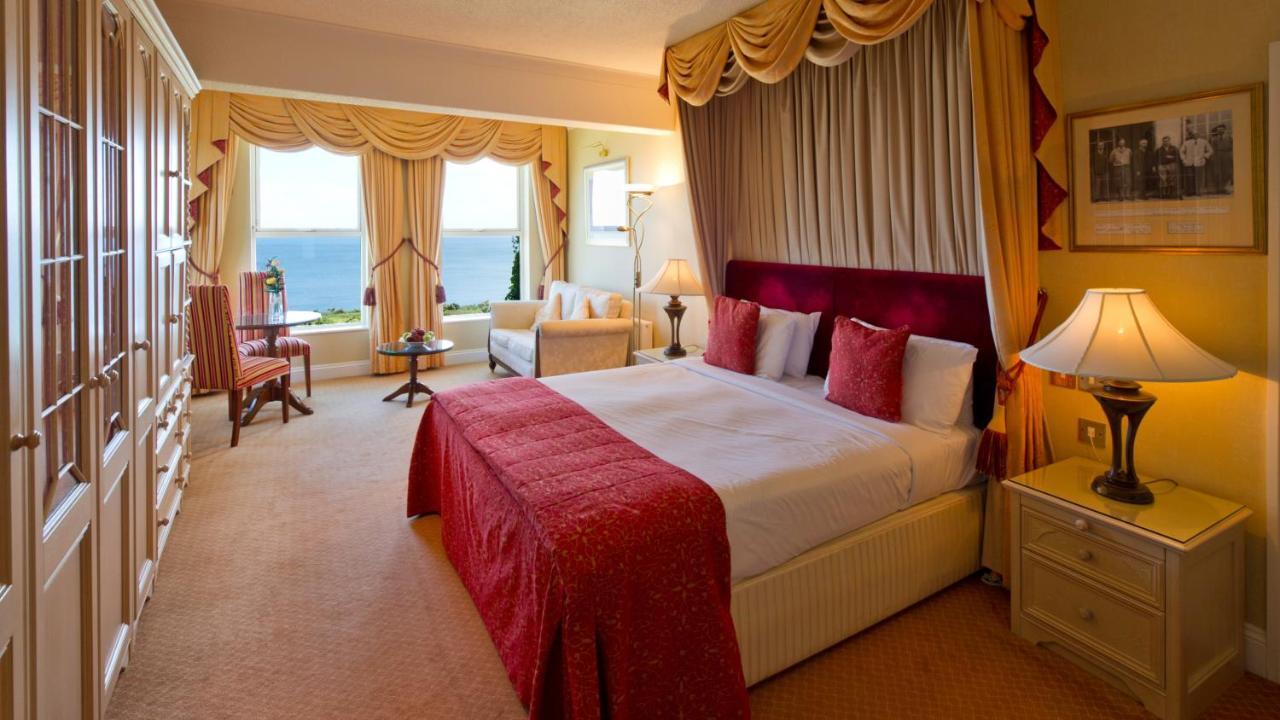 The Carlyon Bay And Hotel