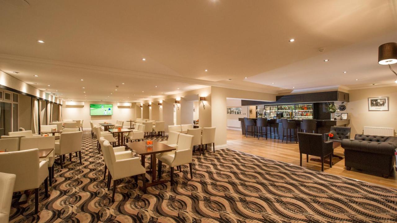 The Carlyon Bay And Hotel